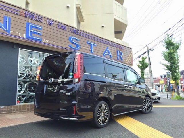 Xl GNXt@CA