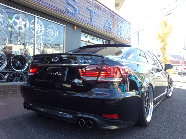 {l 40 LS600h F SPORT VIP CAR\ԗ