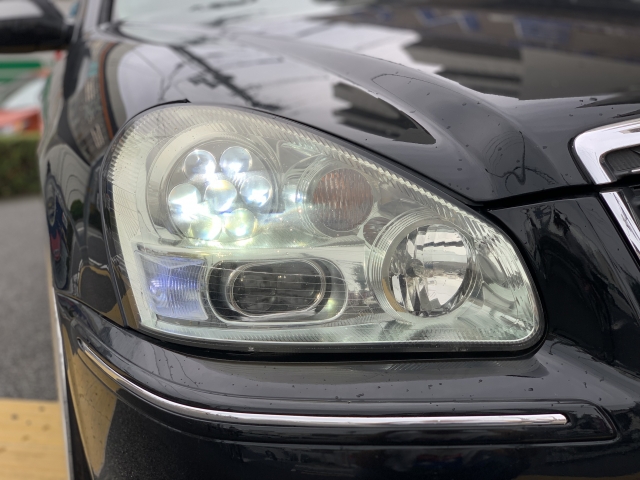 Έl F50V[}
